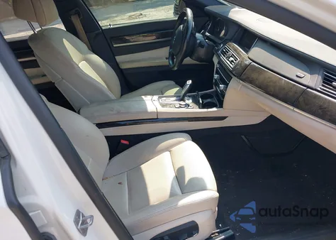 2013 BMW 740Li from USA, damaged, VIN WBAYE4C58DDW22876